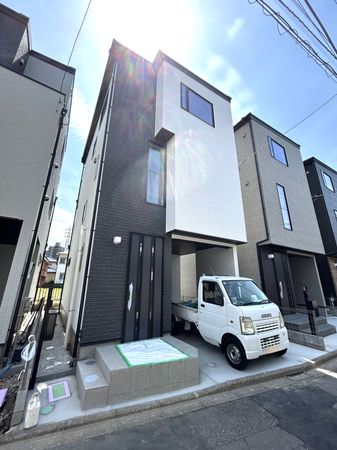 朝霞市仲町1丁目新築戸建 B号棟 外観