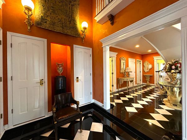 志木市柏町3丁目戸建 玄関