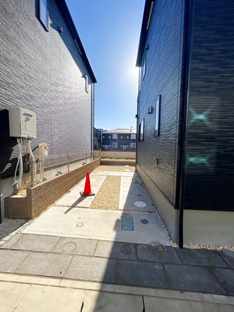 朝霞市根岸台2丁目 新築戸建 9号棟 駐車場