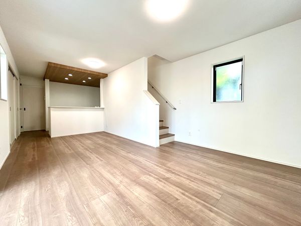 朝霞市根岸台7丁目 新築戸建 リビング