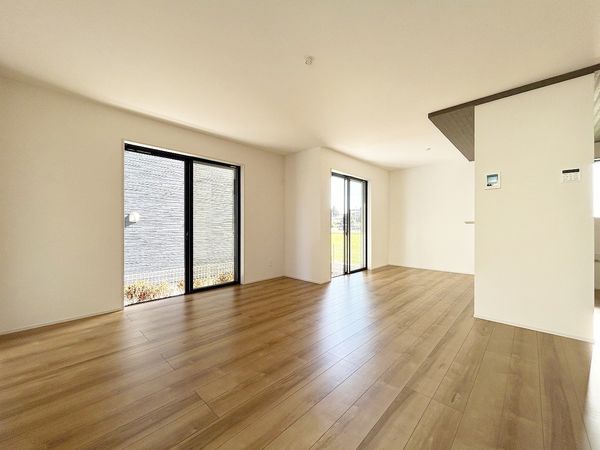 志木市中宗岡3丁目16期 新築戸建3号棟 リビング