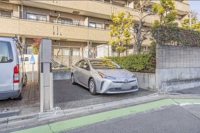 ライオンズマンション朝霞台南 駐車場 ライオンズマンション朝霞台南 駐車場