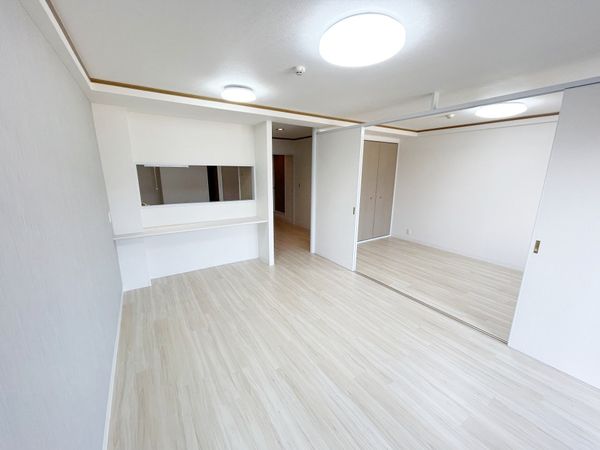 セントエルモ朝霞台 リビング