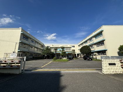 志木市立志木第二小学校（約950ｍ）