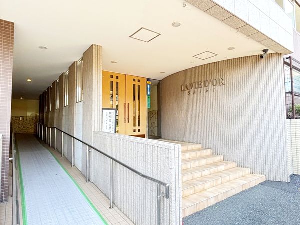 ラヴィドール志木 エントランス ラヴィドール志木 エントランス