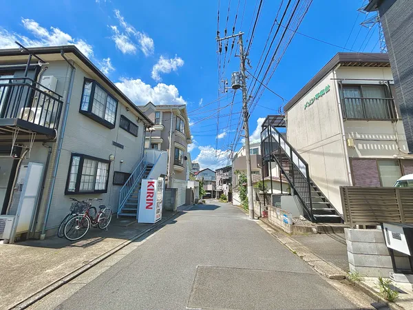 前面道路（西側）