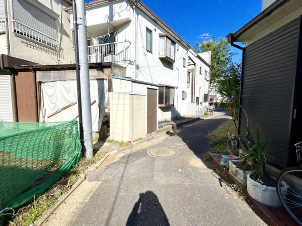 【前面通路】敷地前面通路です。