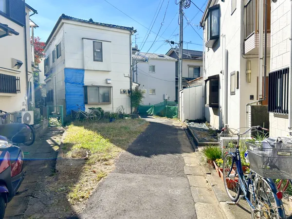 【前面通路】敷地前面通路です。