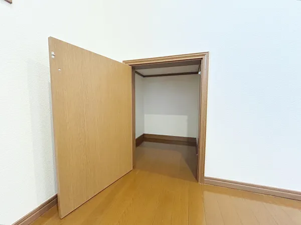 階段下収納