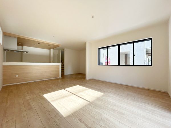 和光市新倉2丁目 戸建 リビング