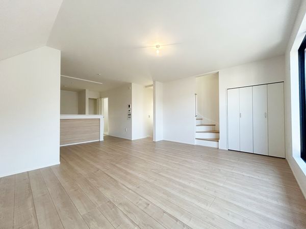 板橋区赤塚2丁目新築戸建 1号棟 リビング