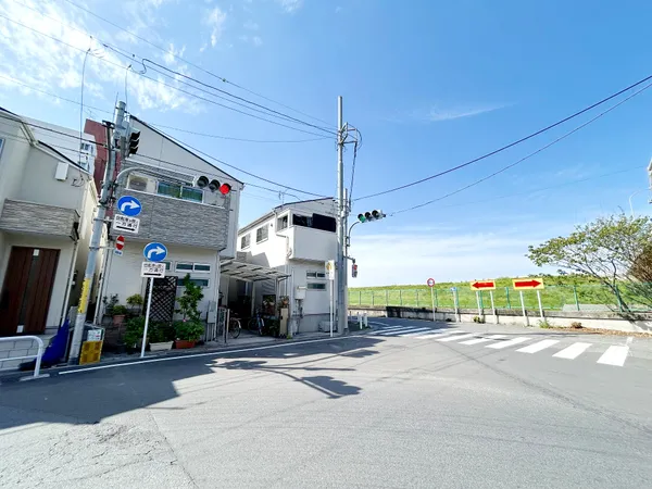 実際の陽当りなど、ぜひ現地にてお確かめください。
