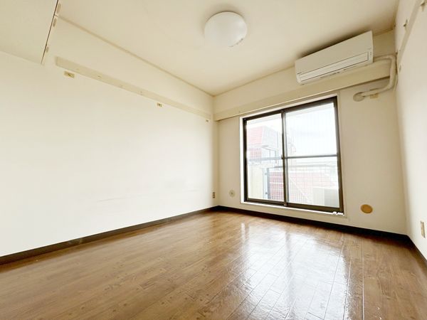 ラヴニール 室内