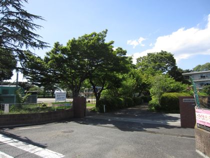 和光パークファミリア 和光市立第四小学校(約650m) 和光市立第四小学校(約650m)