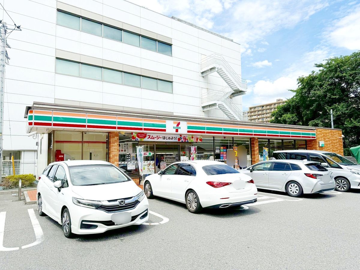 和光パークファミリア セブンイレブン和光白子2丁目店(約340m) セブンイレブン和光白子2丁目店(約340m)