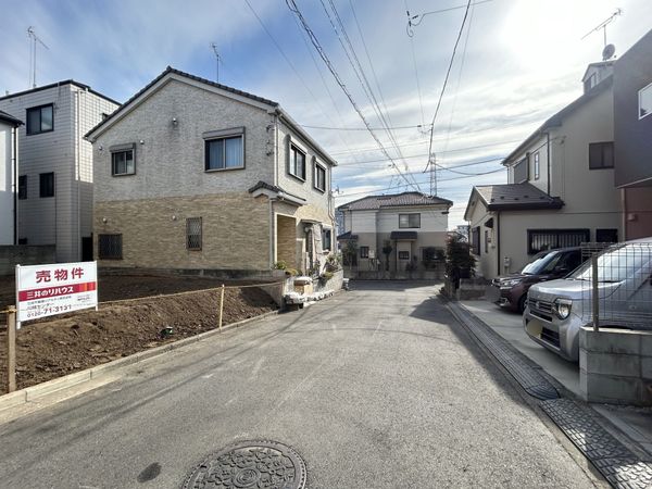 川越市むさし野土地 前面道路含む外観 川越市むさし野土地 前面道路含む外観