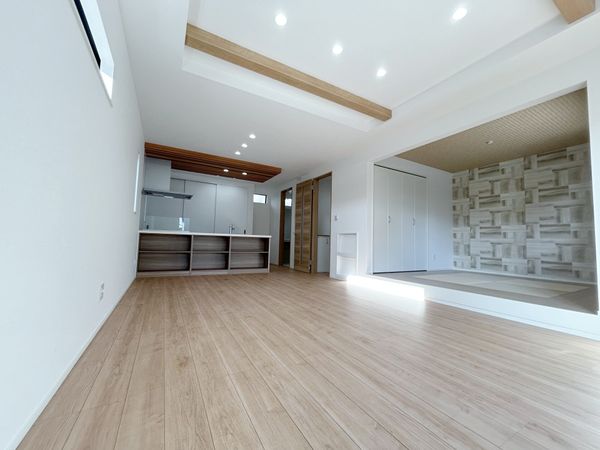 川越市諏訪町新築戸建 リビング