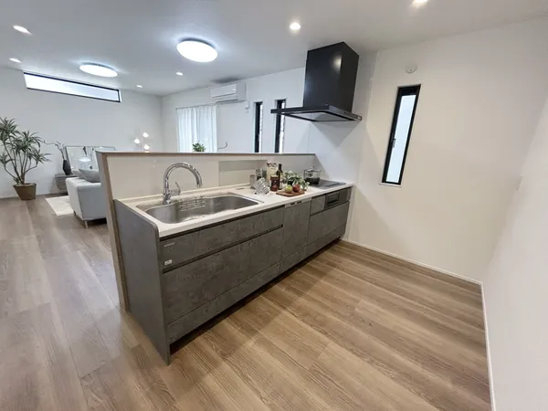 会話の弾む対面キッチン