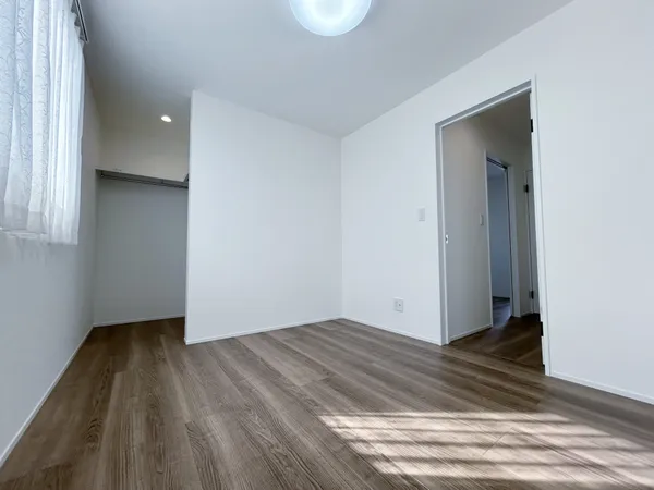 ２階洋室約５.２帖