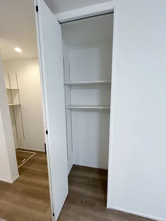 キッチン脇収納