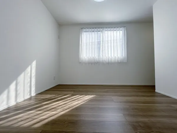 ２階洋室約５.２帖