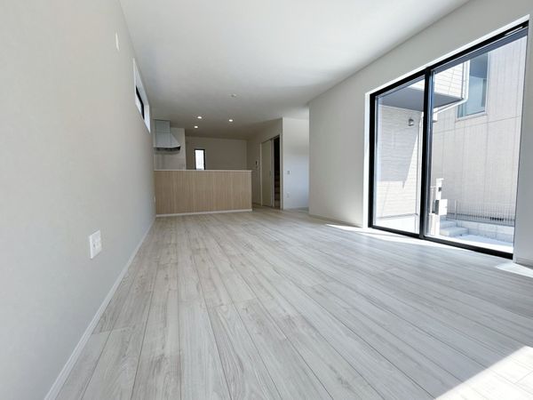 坂戸市千代田2丁目 新築戸建 リビング