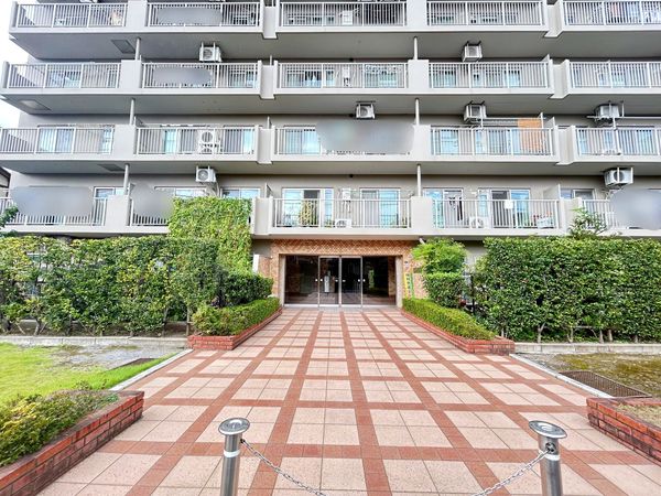 若葉グリーンプラザ弐番館 エントランス 若葉グリーンプラザ弐番館 エントランス