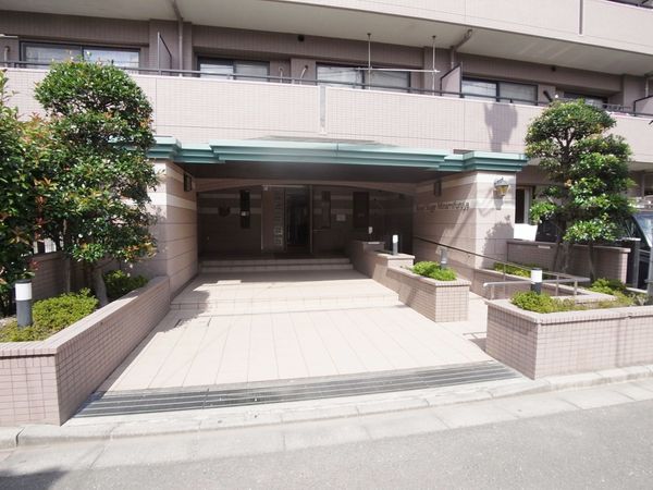 ロイヤルステージ南古谷 エントランス ロイヤルステージ南古谷 エントランス