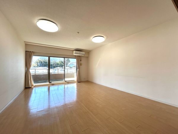 ポレスターブロードシティ小松原 リビング