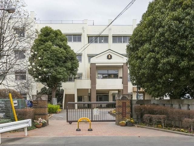 川越市立城南中学校（約210ｍ）