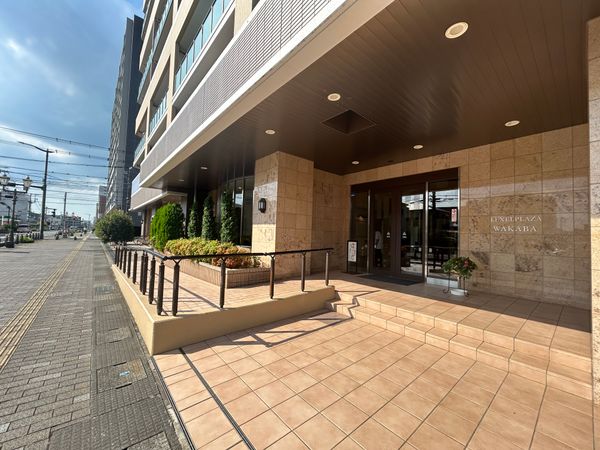 レクセルプラザ若葉 エントランス レクセルプラザ若葉 エントランス