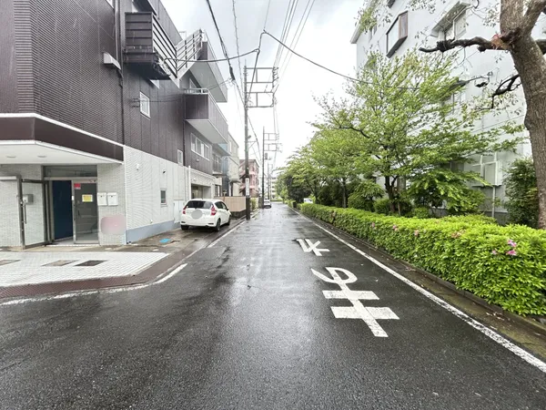 前面道路（西側）
