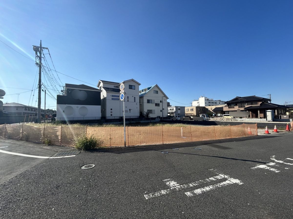 白岡市小久喜 A区画 前面道路含む外観 前面道路含む外観