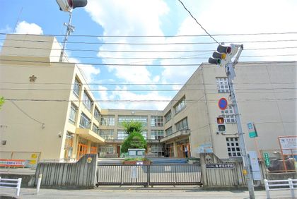 さいたま市立海老沼小学校（約250ｍ）