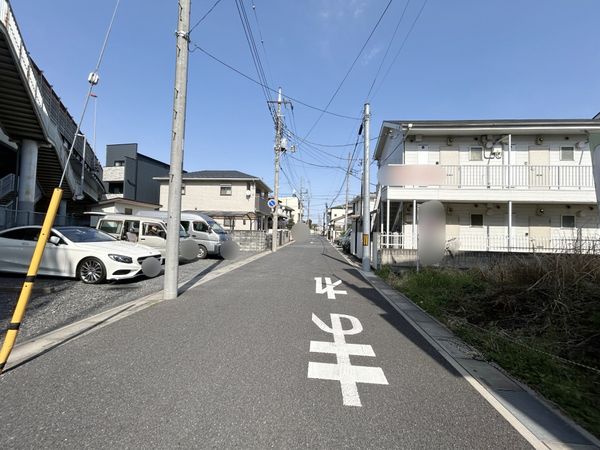 さいたま市北区宮原町4丁目 前面道路含む外観 さいたま市北区宮原町4丁目 前面道路含む外観