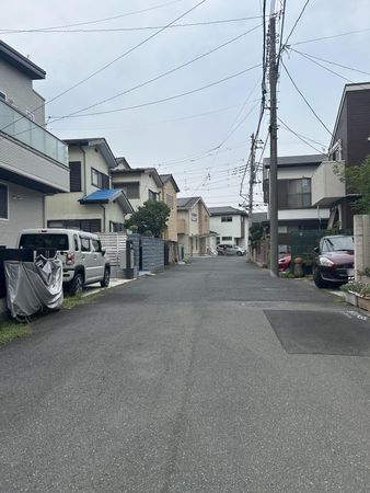 さいたま市見沼区大字中川 前面道路含む外観 さいたま市見沼区大字中川 前面道路含む外観