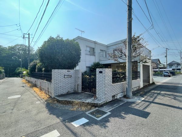 さいたま市北区奈良町 前面道路含む外観