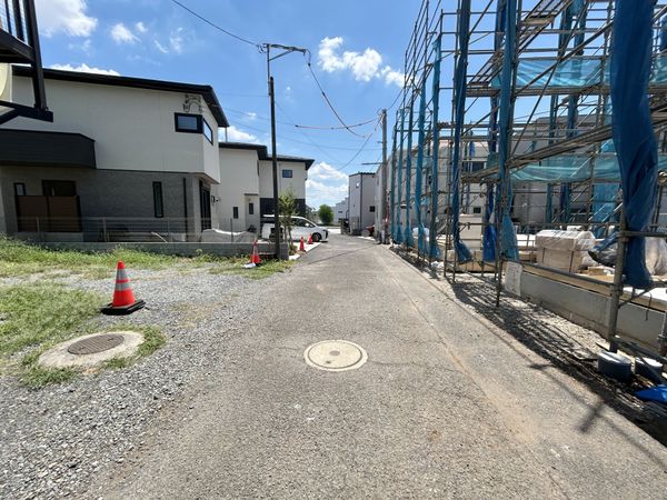 さいたま市大宮区三橋2丁目 2号棟 前面道路含む外観 さいたま市大宮区三橋2丁目 2号棟 前面道路含む外観