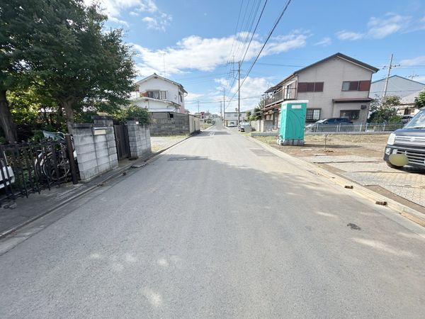 さいたま市北区吉野町2丁目 C号棟 前面道路含む外観 さいたま市北区吉野町2丁目 C号棟 前面道路含む外観
