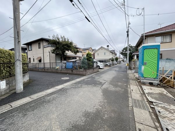 さいたま市大宮区上小町 1号棟 前面道路含む外観 さいたま市大宮区上小町 1号棟 前面道路含む外観
