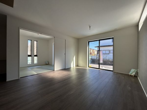 さいたま市見沼区南中丸 リビング