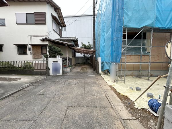 さいたま市北区日進町3丁目 前面道路含む外観 さいたま市北区日進町3丁目 前面道路含む外観