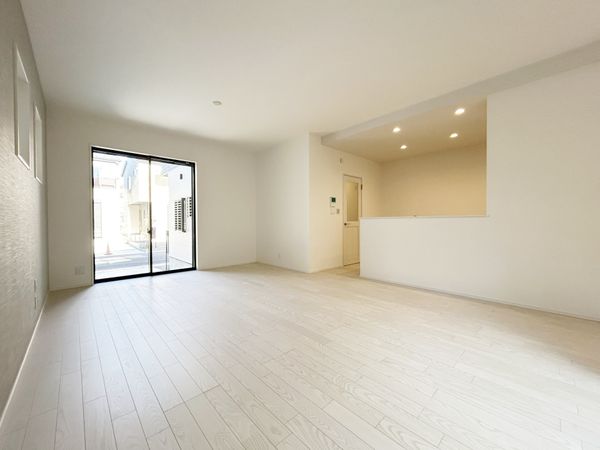 さいたま市西区大字西遊馬 J号棟 リビング