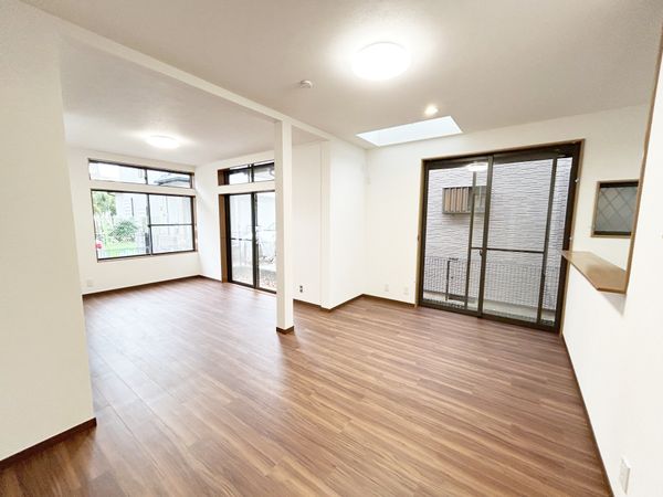 さいたま市西区宮前町 リビング