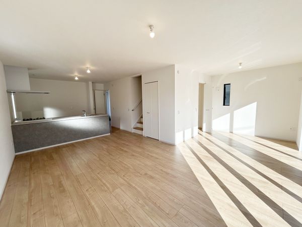 さいたま市西区西大宮3丁目 リビング