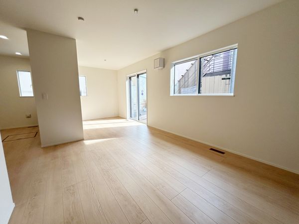 さいたま市北区吉野町1丁目 1号棟 リビング