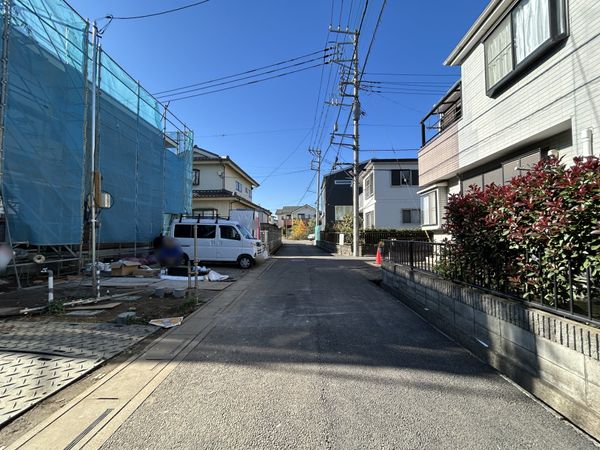 さいたま市西区三橋5丁目 3号棟 前面道路含む外観 前面道路含む外観