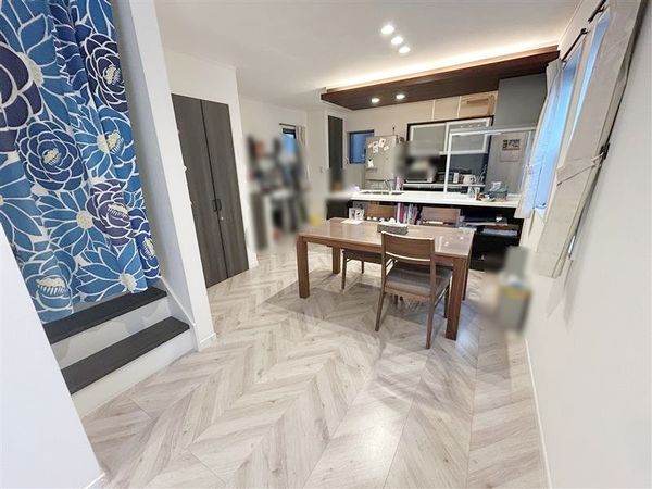 さいたま市中央区上峰3丁目 リビング