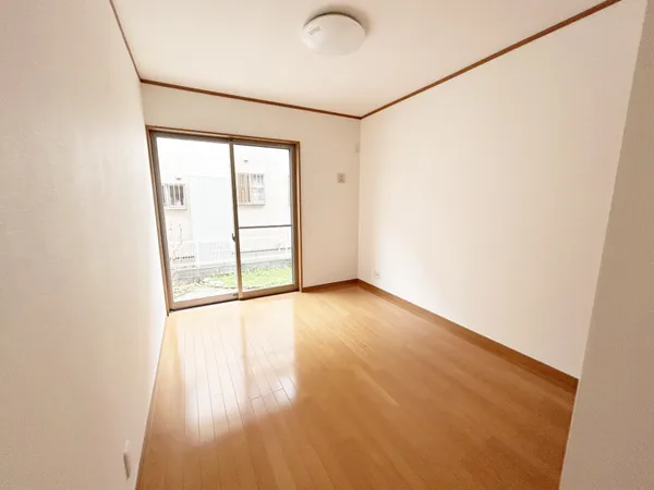 西側洋室約6.0帖