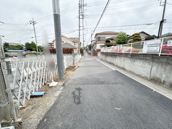 さいたま市北区日進町3丁目 新築戸建6号棟 前面道路含む外観 さいたま市北区日進町3丁目 新築戸建6号棟 前面道路含む外観